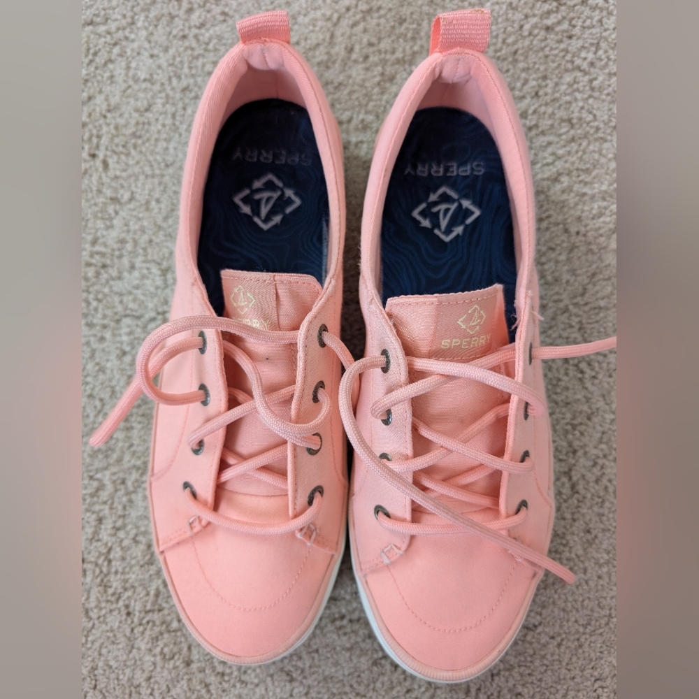 Sperry Women's SeaCycled Crest Vibe Pastel Peach Sneakers -size 8.5